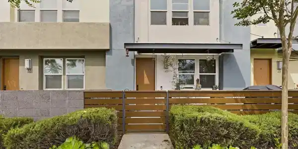 49 Sea Crest