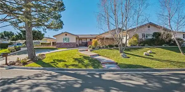 30520 Santa Luna Drive