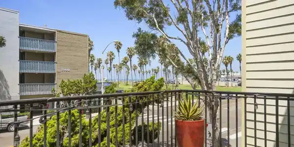2999 Mission Blvd