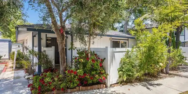 2112 Miramar Walk
