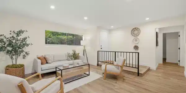 7954 Mission Center