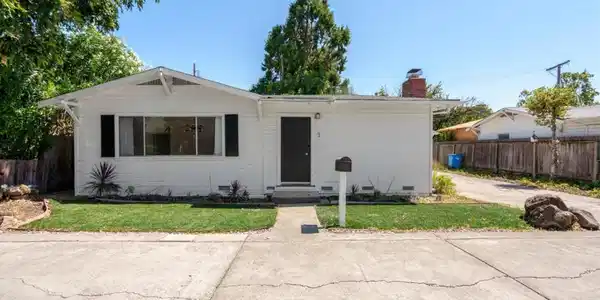 3 Vera Court