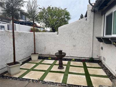 820 W 232nd