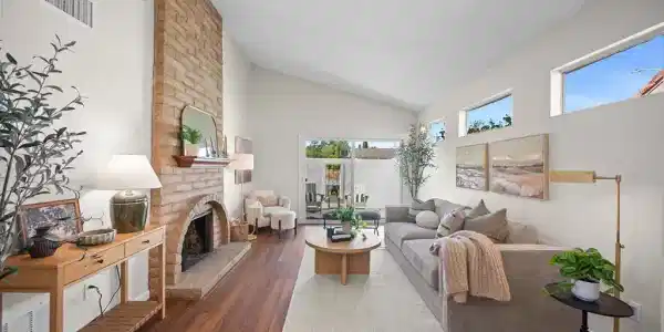 425 Glacier Dr