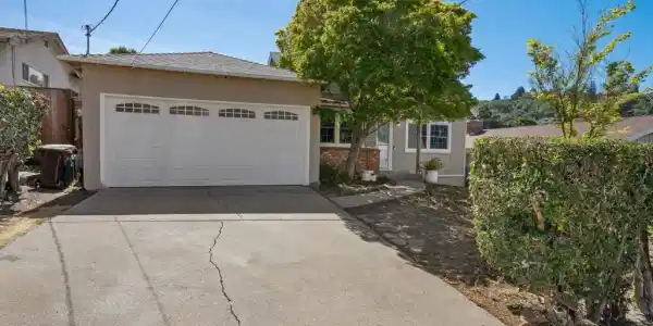 2410 Colusa