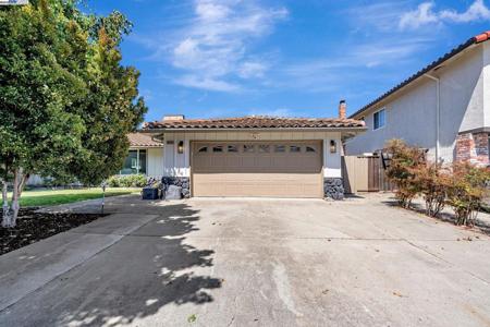 30703 Wainwright Ct