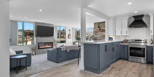 201 Calle Miramar