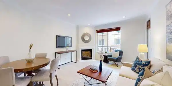12376 Carmel Country Rd