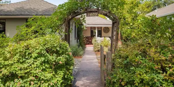 1409 Parkinson Avenue