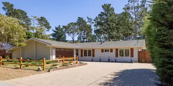 1091 Laurel Lane