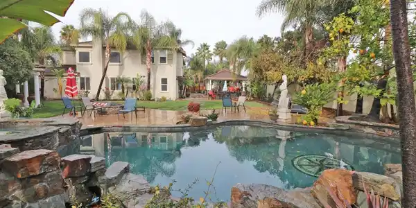 1097 Teal Ct