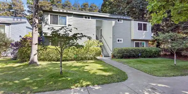 68 Emery Bay Dr