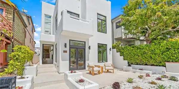 541 4th Street