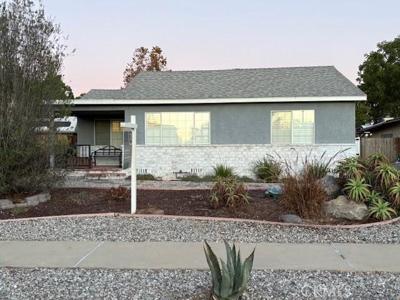 21114 La Salle Avenue