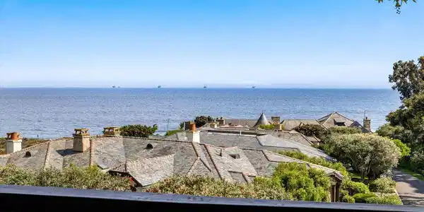 86 Seaview Drive