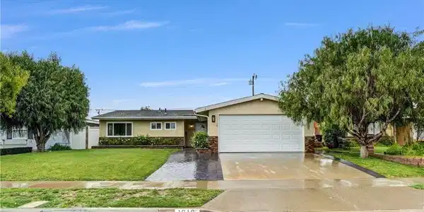 1616 Sandalwood Street