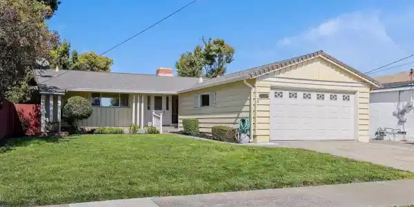 31338 Brae Burn Ave