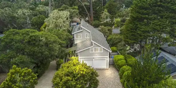494 GROVE ACRE Avenue