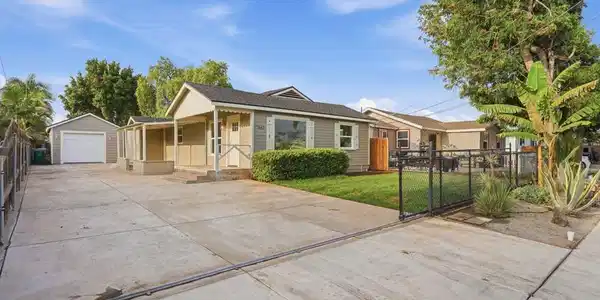 43 Donax Avenue