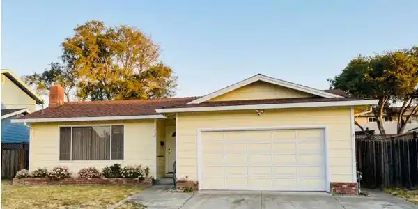 1950 Catalina Drive