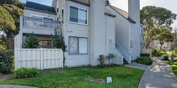 3784 Stoneglen