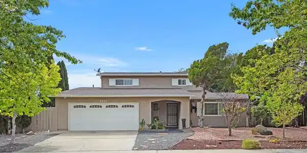 3825 Trieste Drive