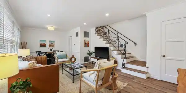 817 6th Street