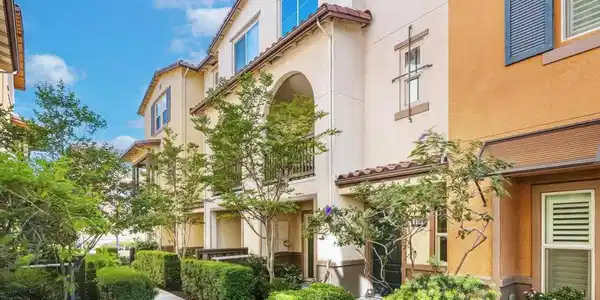 375 Santa Diana Terrace