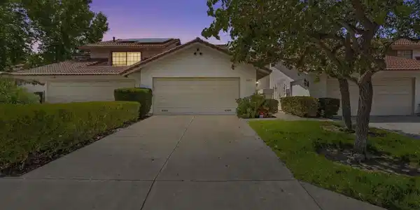 6543 Paseo Adelante