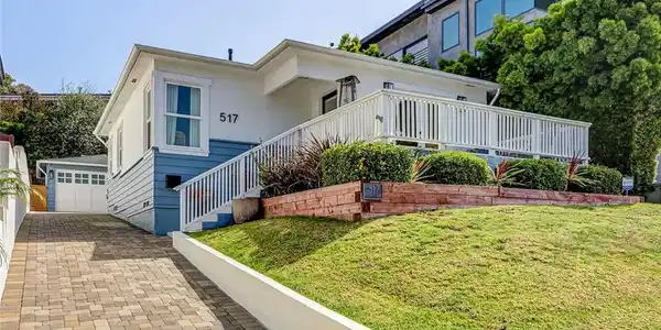 517 Sapphire Street