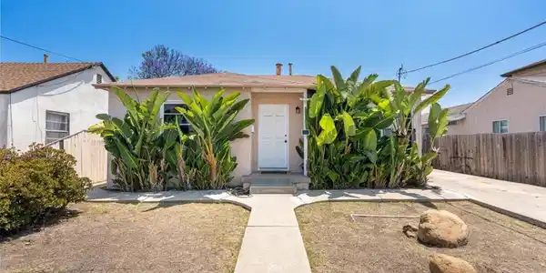1185 Elm Avenue