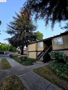 355 Parkview Ter