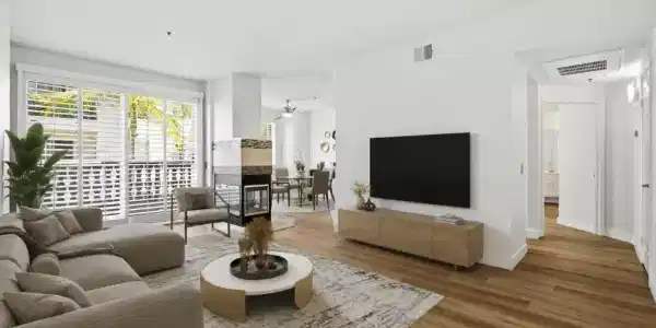 640 Camino De La Reina