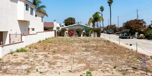 5101 Seabreeze Way