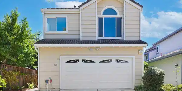 1287 Thorn Valley Court