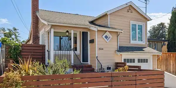 2564 35th Ave