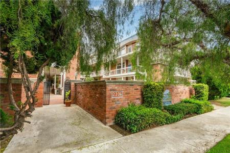 2306 Palos Verdes Drive West W