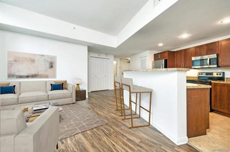 253 10th Ave