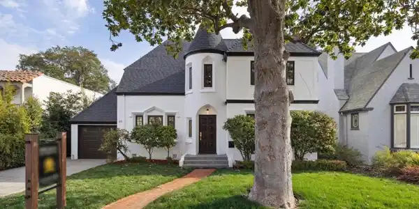 33 Seville Way
