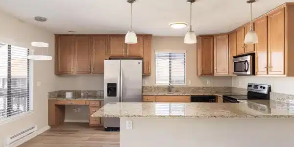 300 Glenwood Circle