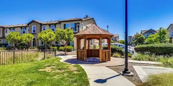 108 Arcangel Way