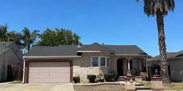 26849 Lakewood Way