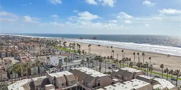 1200 Pacific Coast