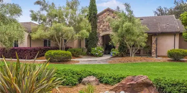 2555 Laurie Way