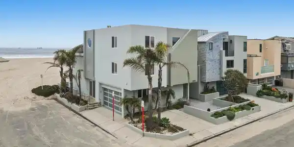 3903 Ocean Drive