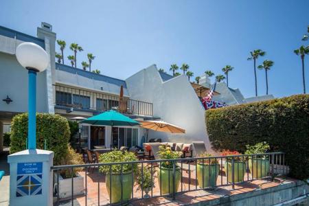 37 Antigua Ct