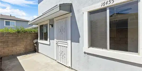 16455 La Villa Lane