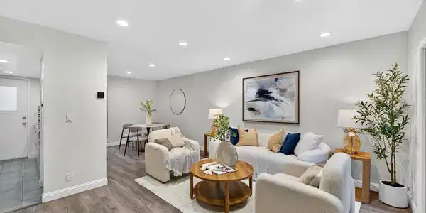 225 Red Oak Drive