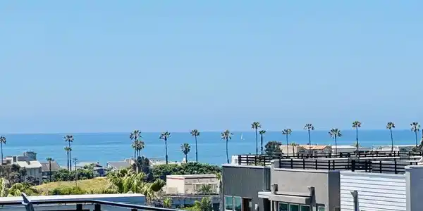 1570 Vista Del Mar Way
