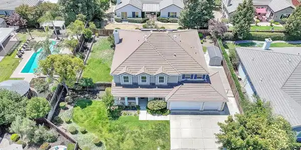 5138 Nathalee Dr